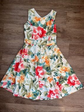 Like new Speechless Girls Floral Fit-and-Flare Dress in White, Red & Orange